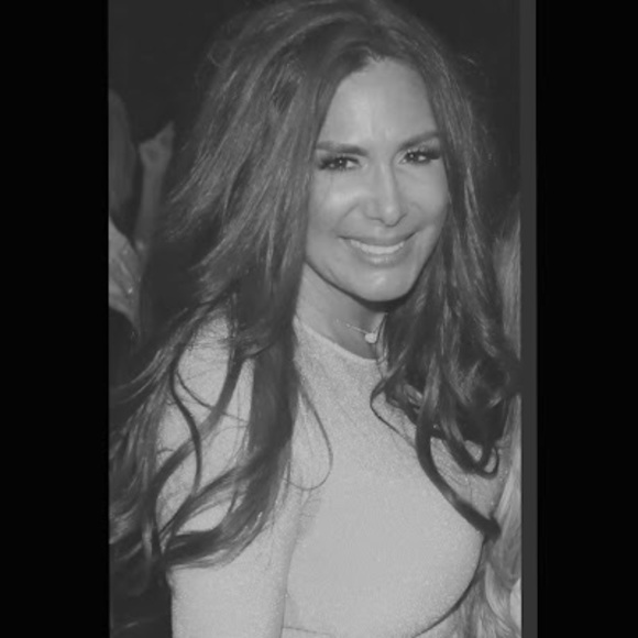 Meet your Posher, Maria - Picture 1 of 1